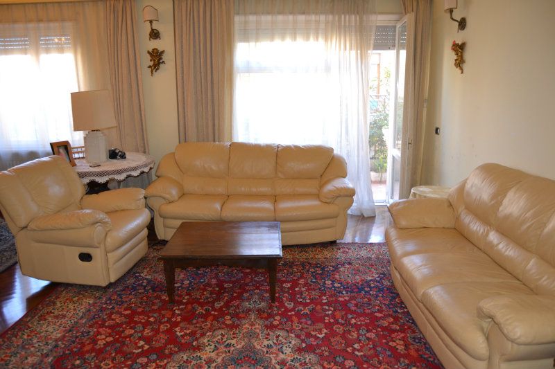 Appartamento ANCONA vendita  CENTRO STORICO  PIAZZA HOUSE AGENZIA IMMOBILIARE