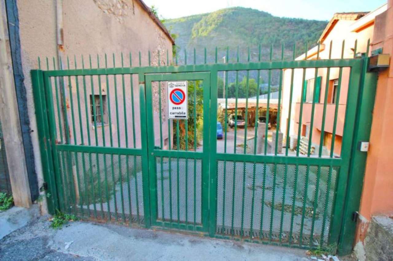 Negozio - Loc.Com. GENOVA vendita  MOLASSANA GHERZI Del Guasta Studio Immobiliare