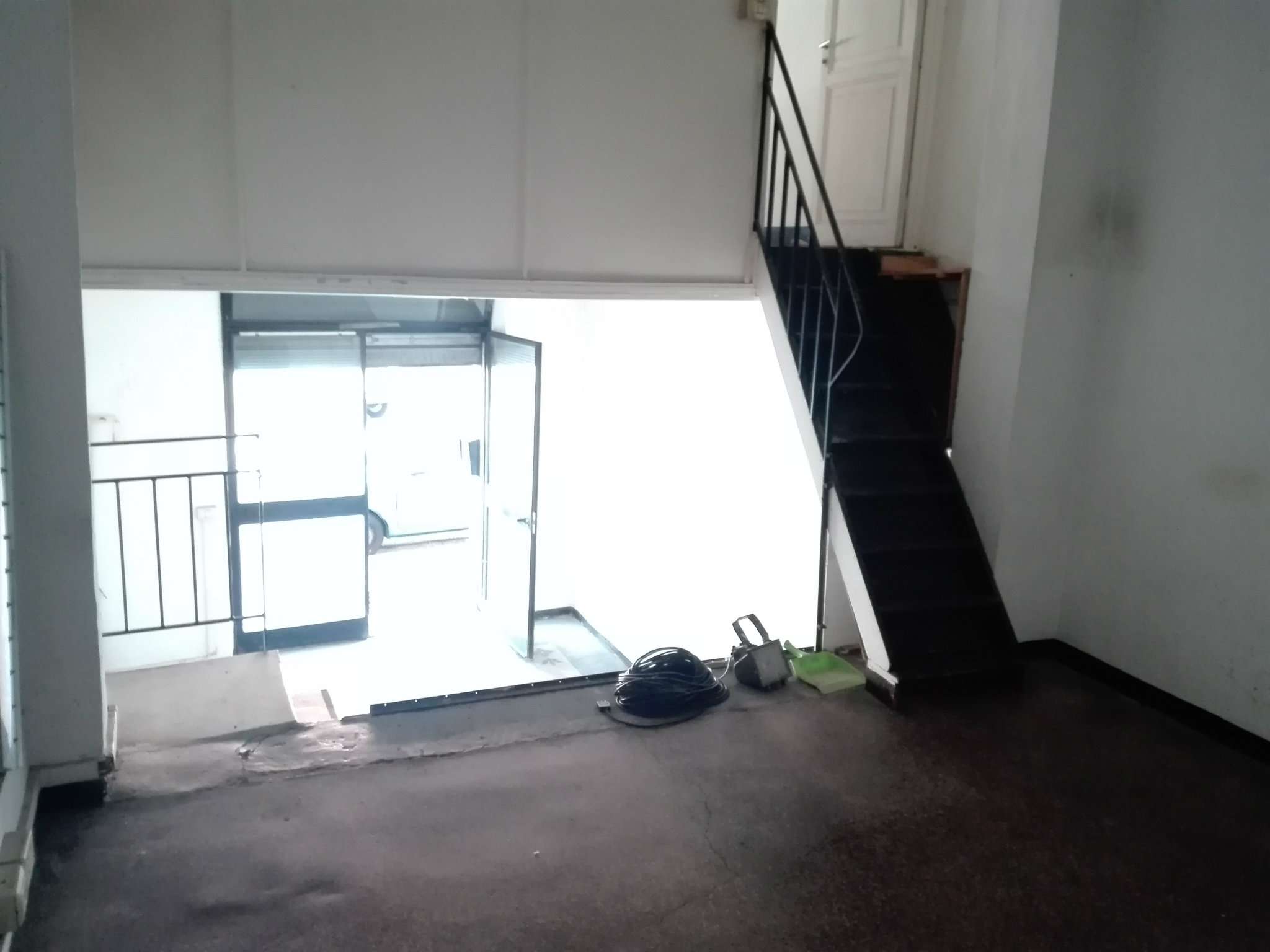 Negozio - Loc.Com. GENOVA vendita  MARASSI GALLIERA Del Guasta Studio Immobiliare