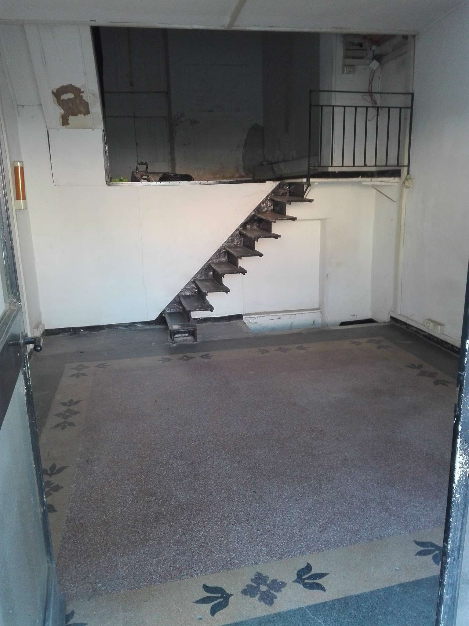 Negozio - Loc.Com. GENOVA vendita  MARASSI GALLIERA Del Guasta Studio Immobiliare