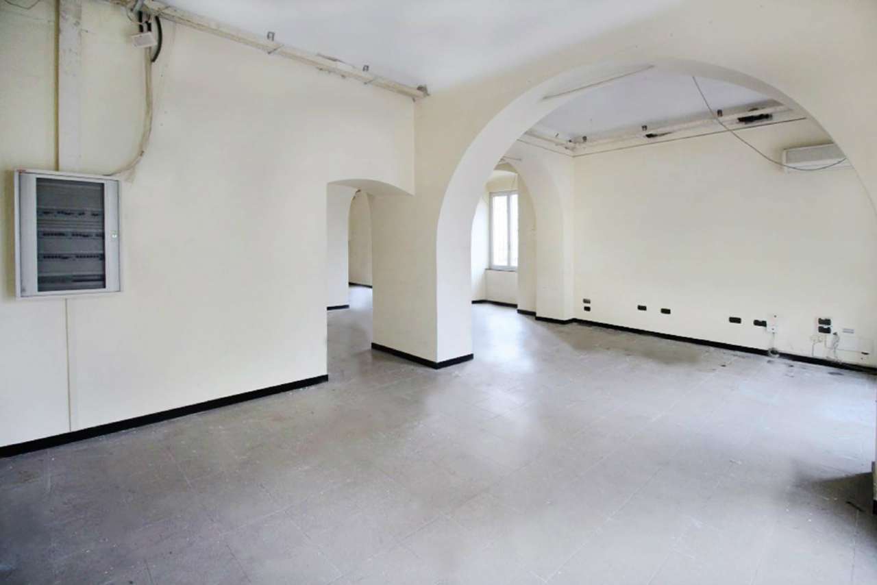 Negozio - Loc.Com. GENOVA vendita  SAMPIERDARENA BARABINO Del Guasta Studio Immobiliare