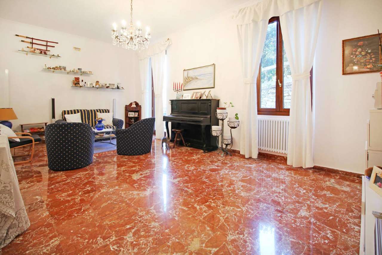 Appartamento GENOVA vendita  CASTELLETTO AUSONIA Del Guasta Studio Immobiliare