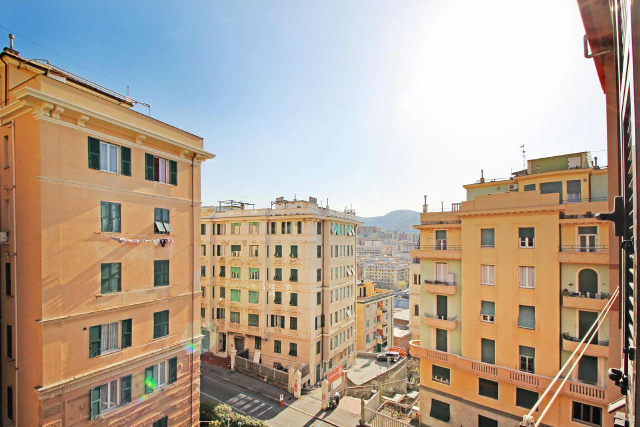  genova vendita quart:  del guasta studio immobiliare