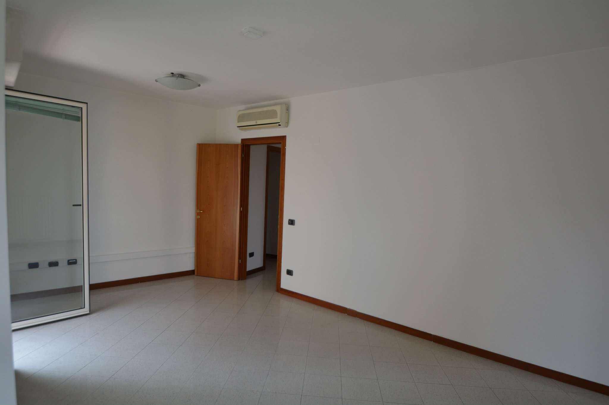 Ufficio - Loc.Com. RIMINI affitto   Flaminia Immobiliare Bigiarini di Giuseppe Bigiarini e C. S.A.S