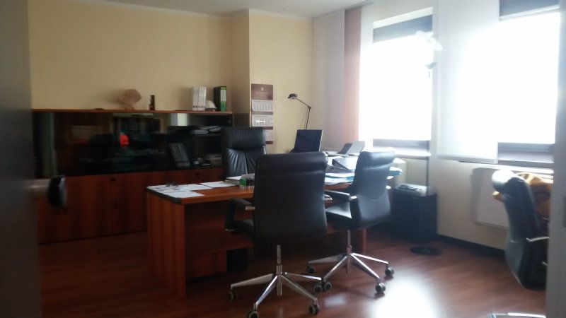 Ufficio - Loc.Com. GENOVA affitto  SAMPIERDARENA Pietro Chiesa Se Imm Srl