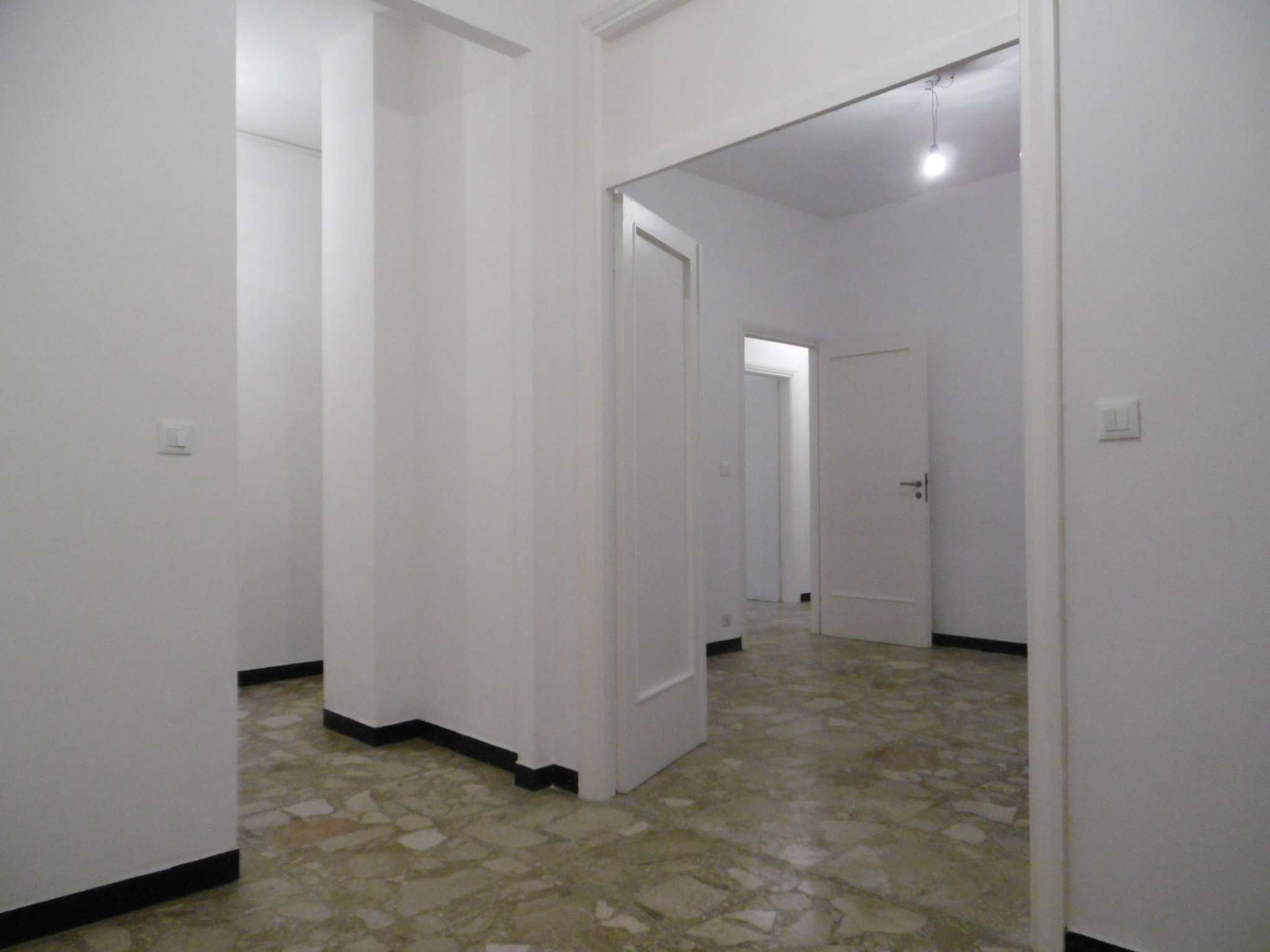 Appartamento GENOVA vendita  SAMPIERDARENA Nino Ronco Se Imm Srl