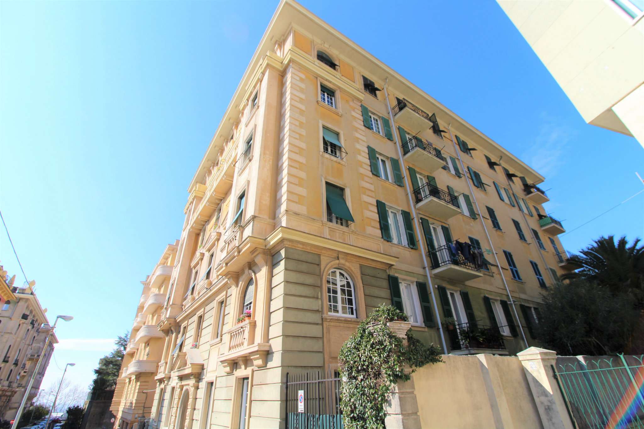  genova vendita quart: castelletto se imm srl