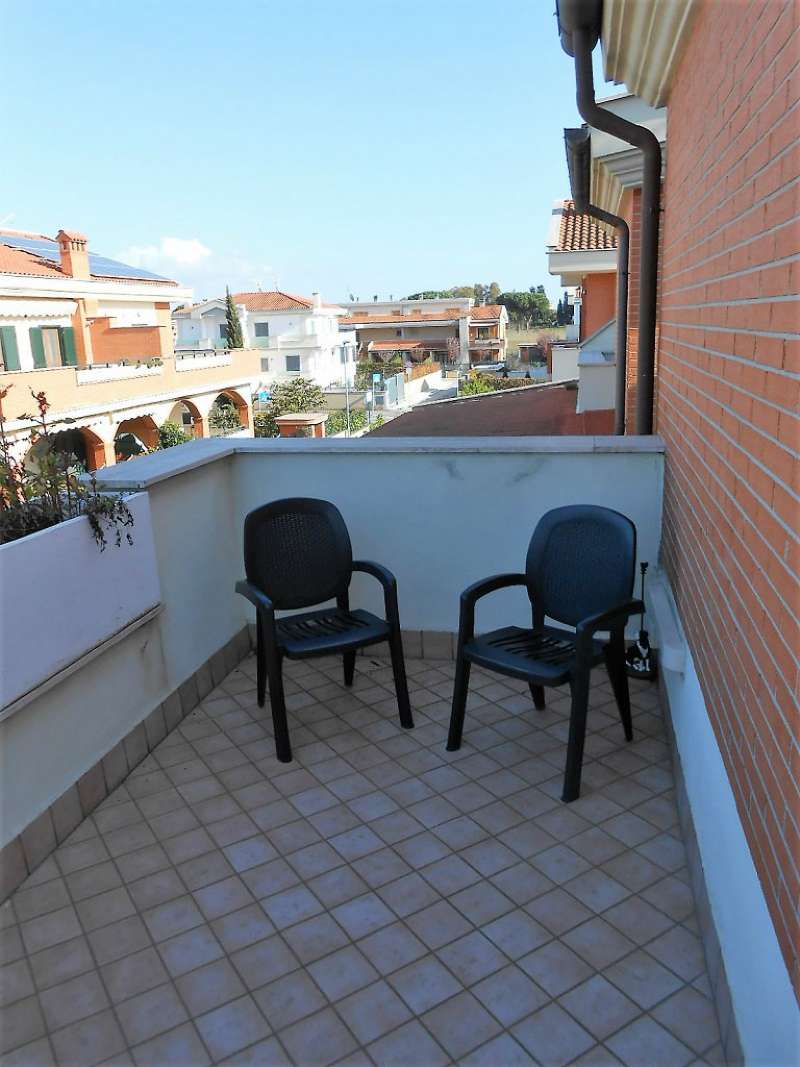 Villa Affiancata - Schiera ROMA vendita  MEZZOCAMMINO (ZONA DELLA XIII MUN.) Emilio Greco romimmobiliare