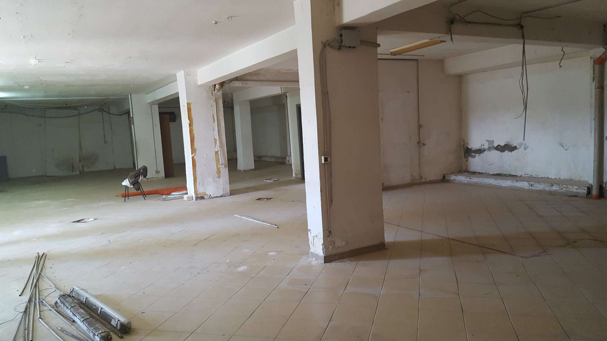 Capannoni (Tutti) NAPOLI affitto  Agnano  D'Anna Immobiliare