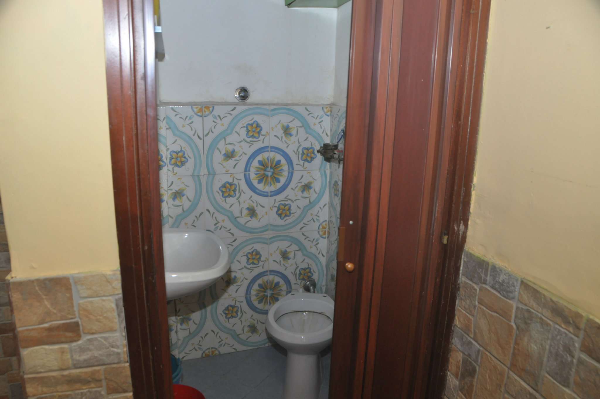 Negozio - Loc.Com. NAPOLI affitto  VOMERO San Giacomo dei Capri D'Anna Immobiliare