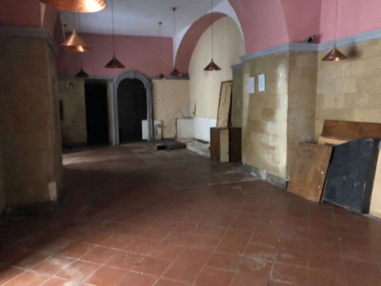 Negozio - Loc.Com. NAPOLI affitto  CHIAIA ascensione D'Anna Immobiliare