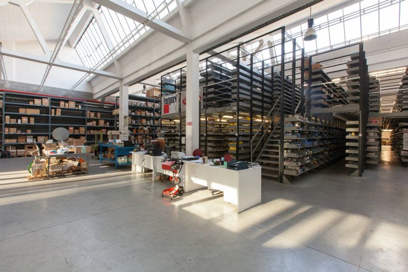 Capannoni (Tutti) MILANO vendita  CERTOSA de rolandi Passacase Srl di Passaretti Luca