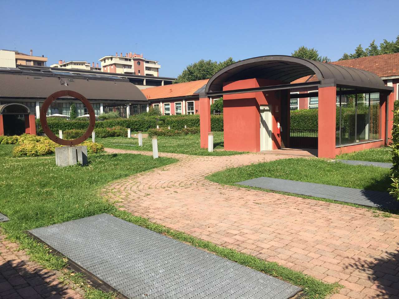 milano vendita quart: certosa passacase-srl-di-passaretti-luca