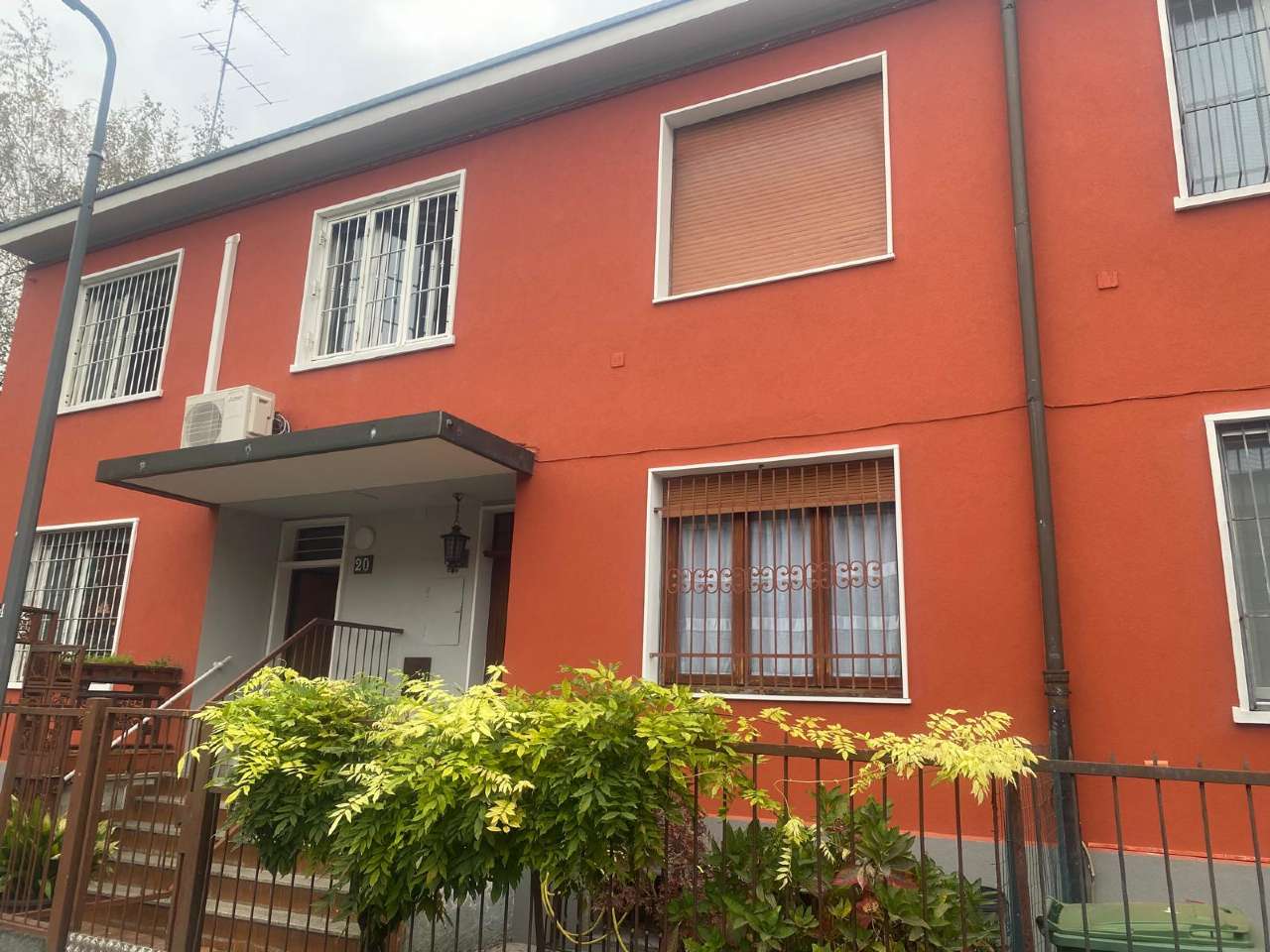 Milano Vendita VILLA A SCHIERA