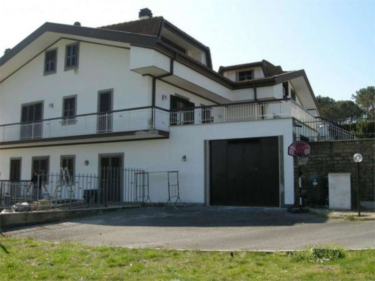 Villa Trifamiliare ROMA affitto  CASTEL DI LEVA (ZONA DELLA XII MUN.) del Fosso della Castelluccia Eur Centro Immobiliare Srls