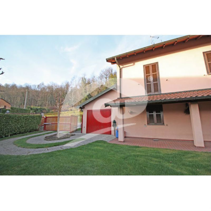 villa trifamiliare leggiuno vendita   roma immobiliare bizar