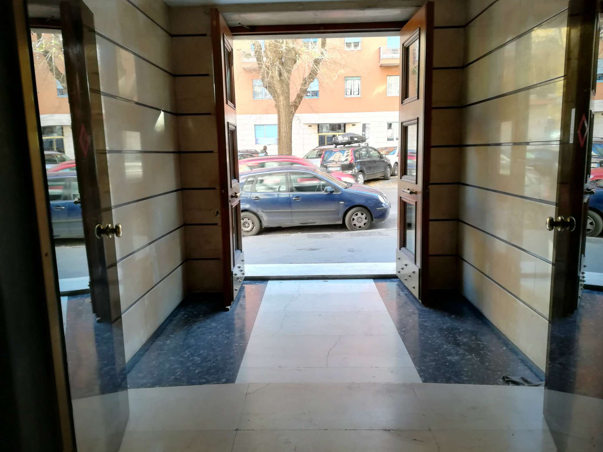 Appartamento ROMA vendita  NOMENTANO  Ippocrate PUNTO IMMOBILIARE PROVINCIE