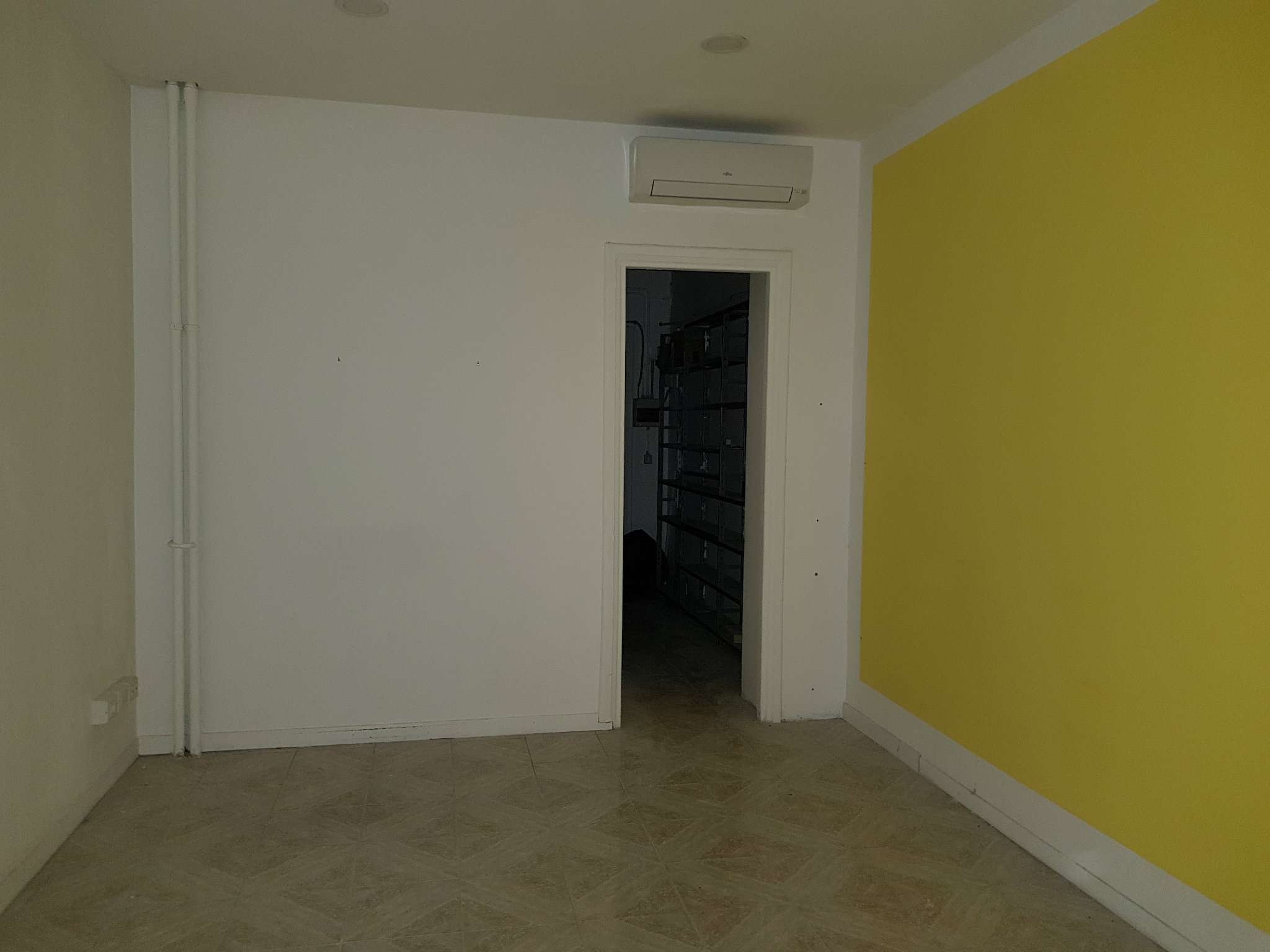 Negozio - Loc.Com. ROMA vendita  NOMENTANO  Lucca PUNTO IMMOBILIARE PROVINCIE