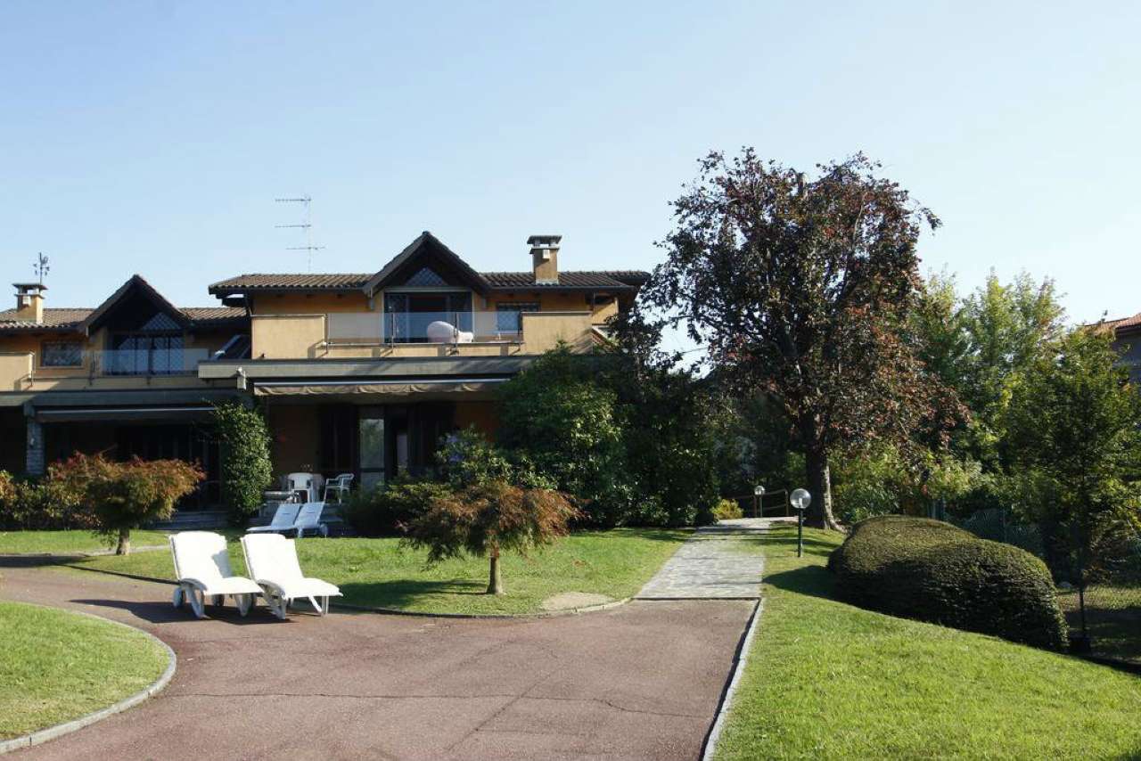 Villa Bifamiliare ISPRA vendita   Luigi Cadorna A.G. Immobili