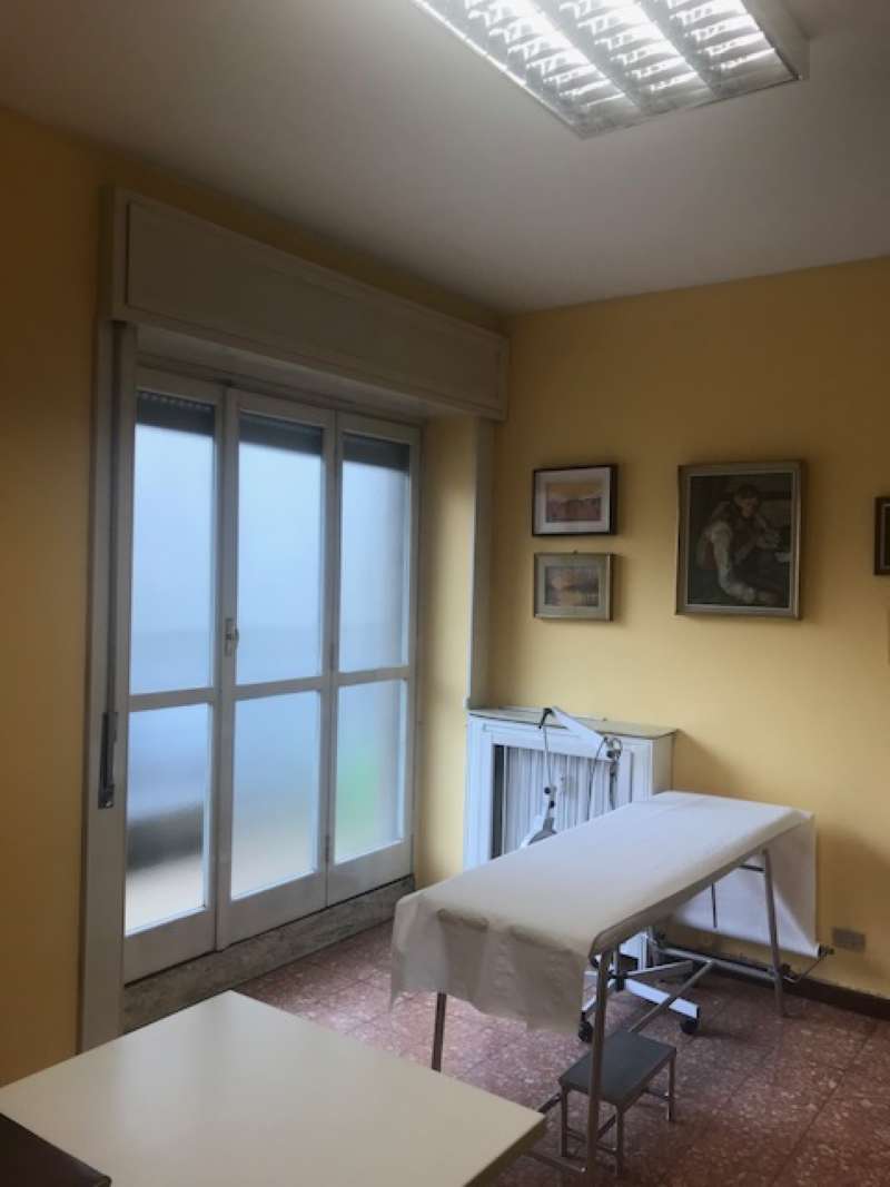 Ufficio - Loc.Com. MILANO affitto  V GIORNATE  OCCASIONE IMMOBILIARE