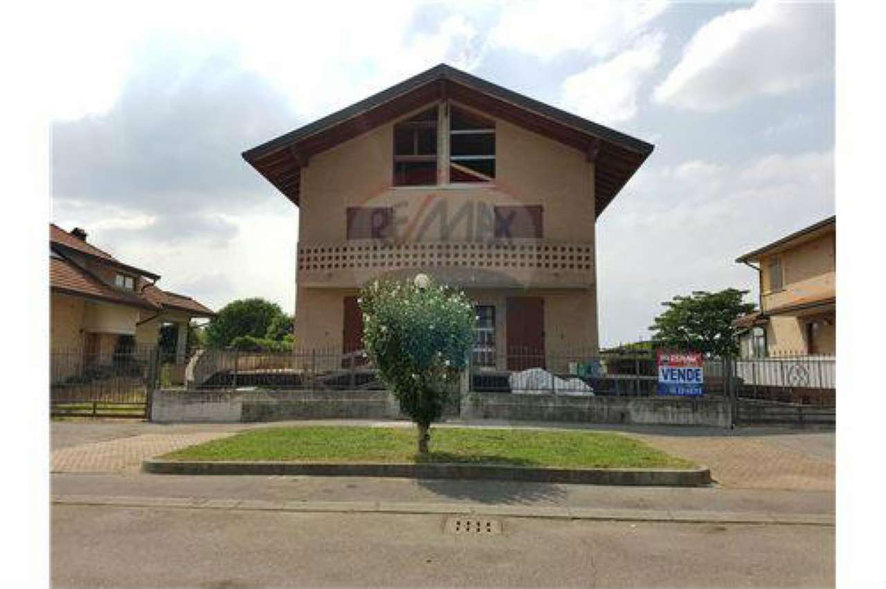 Villa Bifamiliare BOLLATE vendita   Farini Remax Fiducia  di Tonetto Marisa