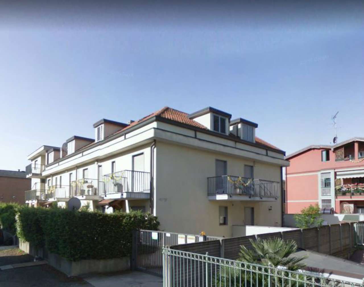 Appartamento BOLLATE vendita   Laveno Remax Fiducia  di Tonetto Marisa