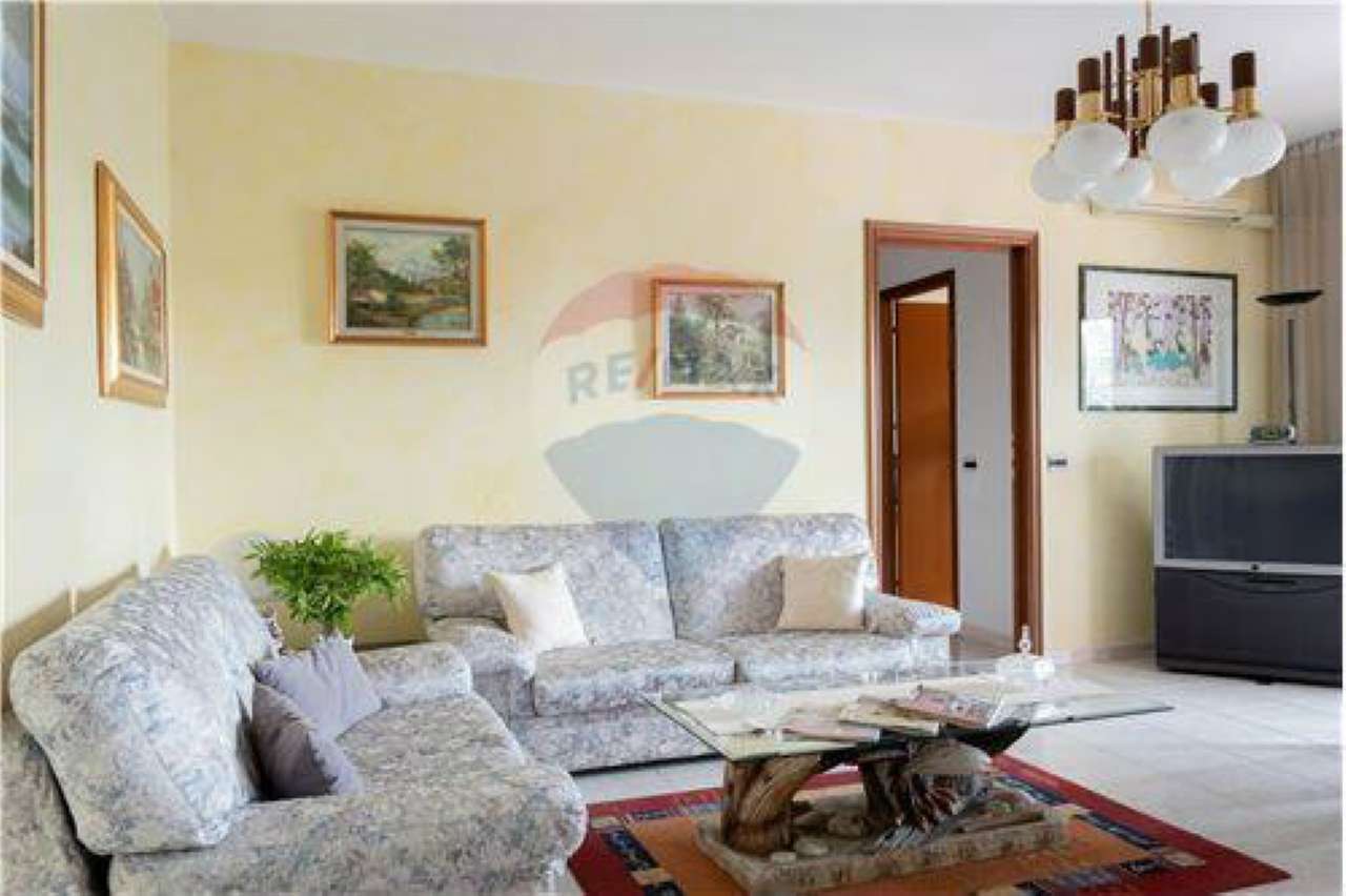Appartamento BOLLATE vendita   degli Alpini Remax Fiducia  di Tonetto Marisa