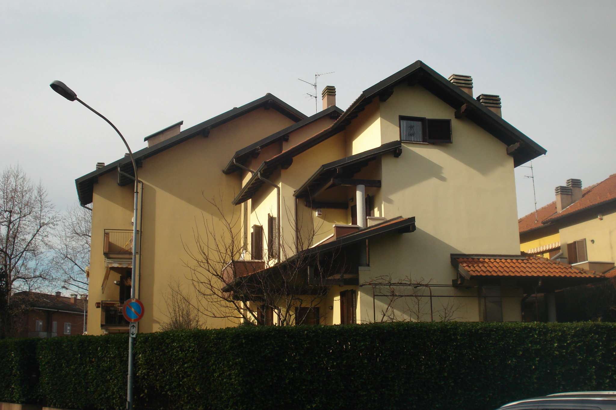 Villa Trifamiliare GARBAGNATE MILANESE vendita   B. Cellini OGGI CASA CESATE