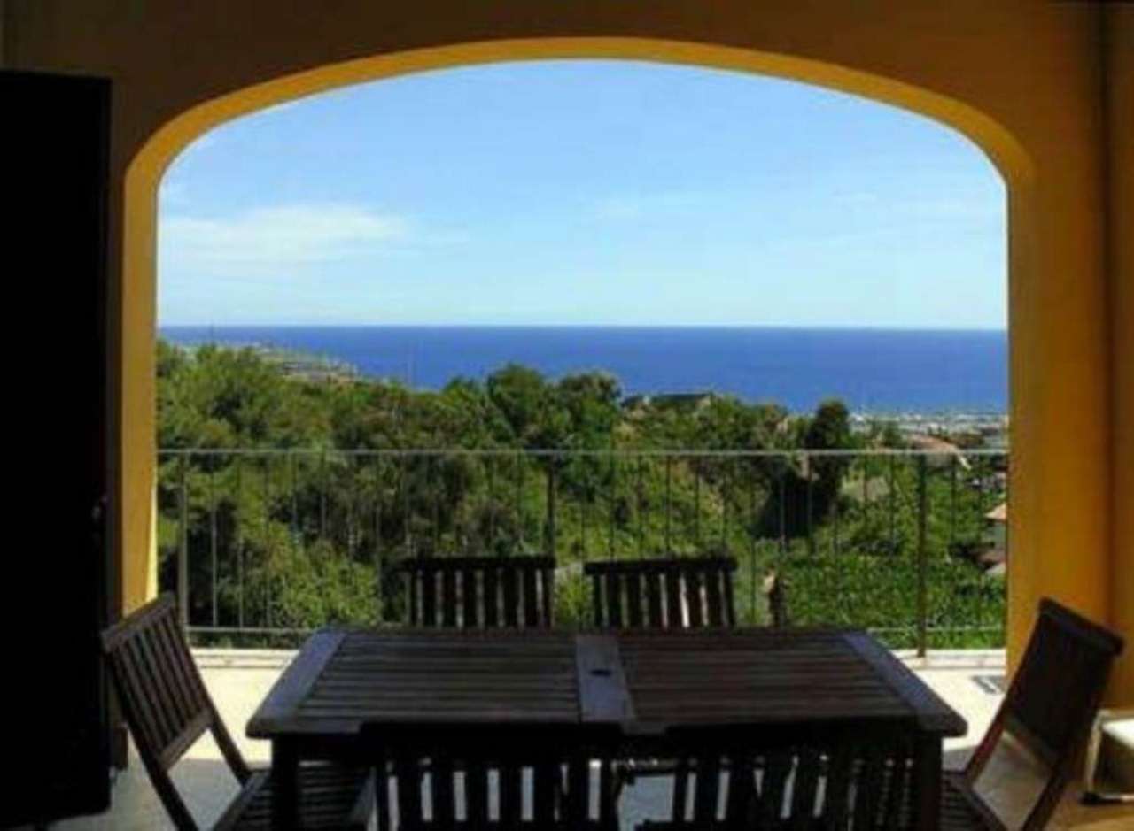 Vendita Villa Cipressa Aregai