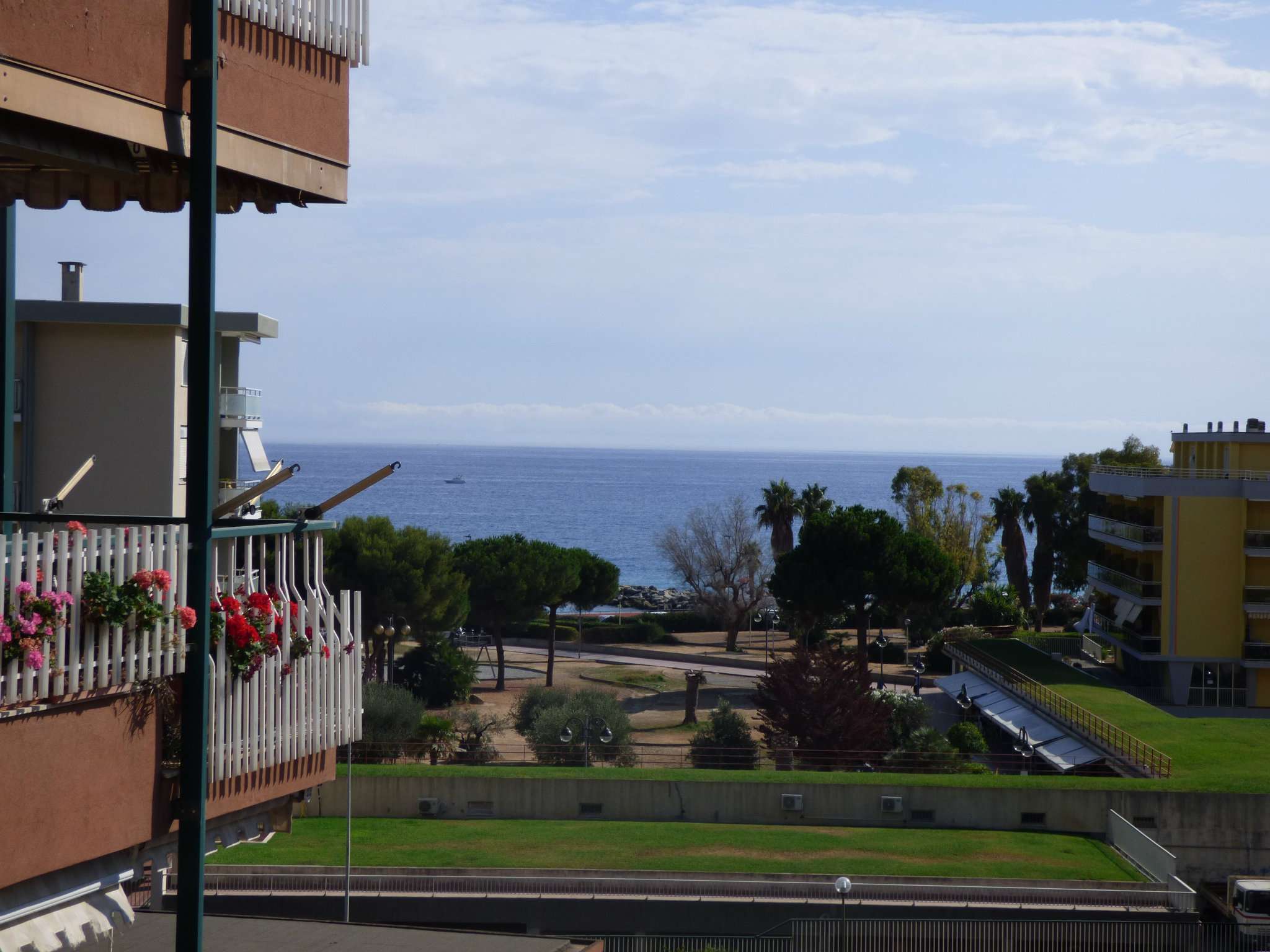  ventimiglia vendita quart: mare chiusano & c. liguria