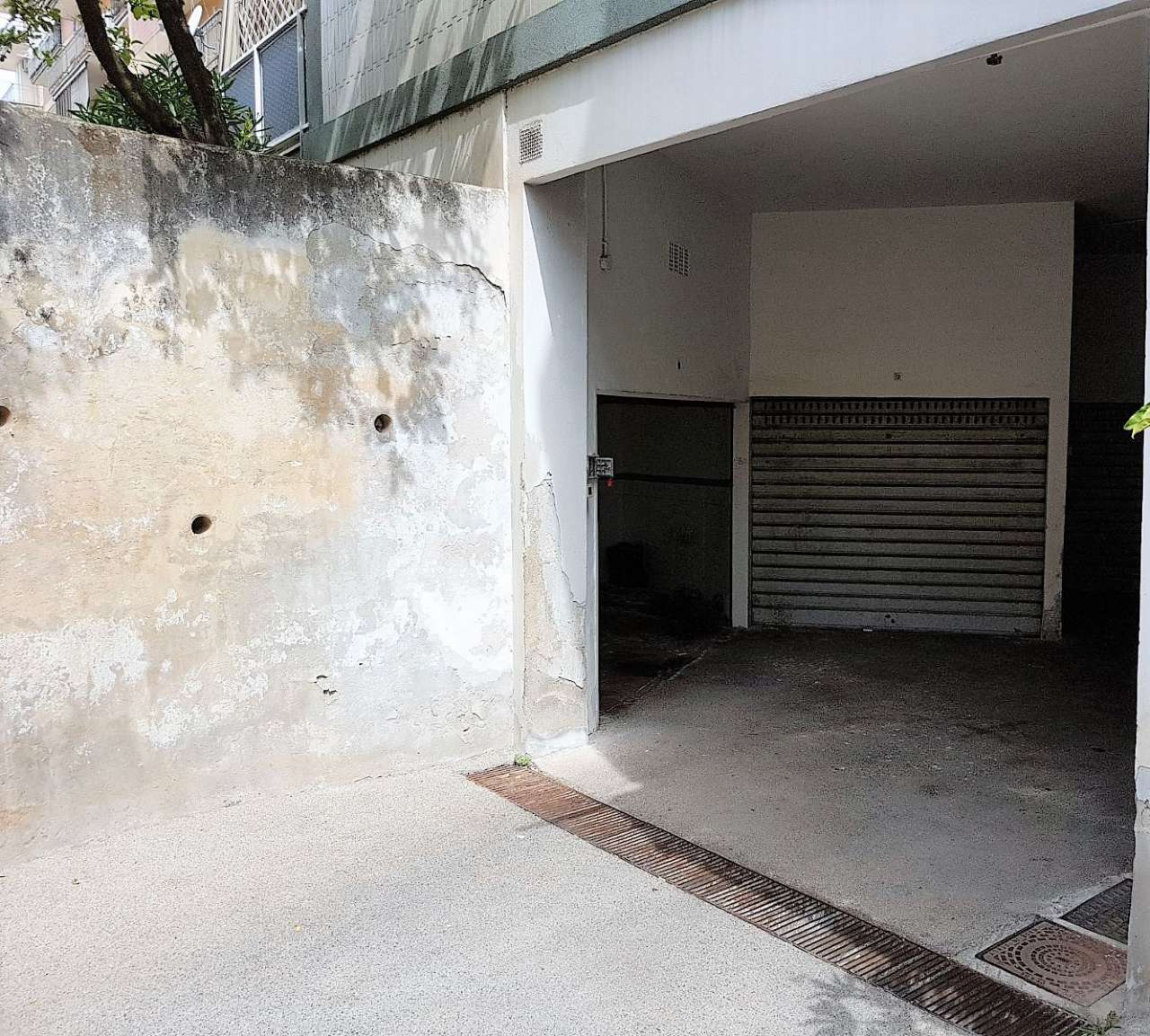 Box auto - Posto auto NAPOLI affitto  VOMERO  Doma Immobiliare S.a.s.