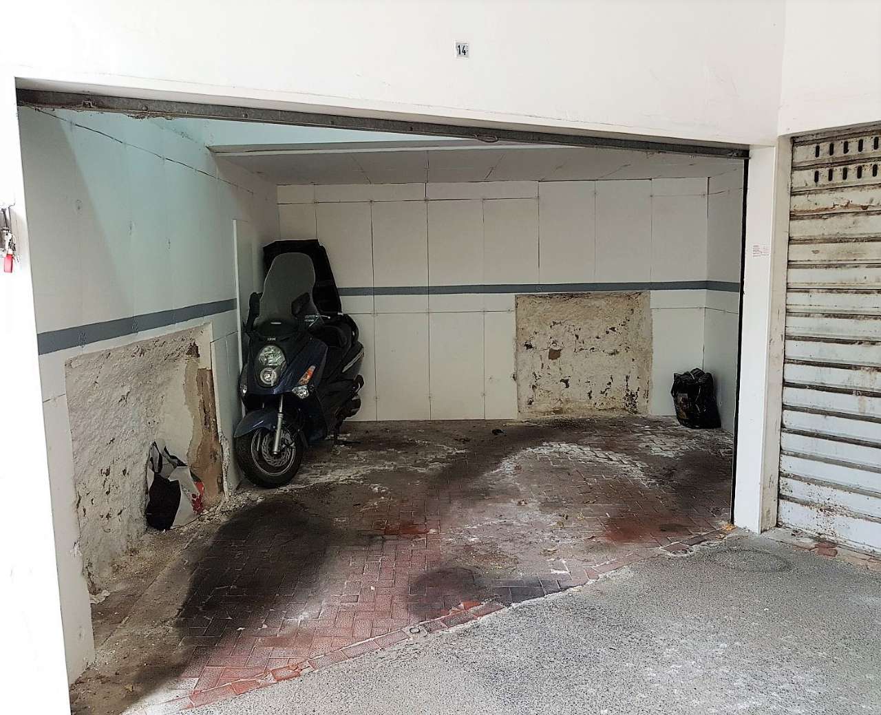 Box auto - Posto auto NAPOLI affitto  VOMERO  Doma Immobiliare S.a.s.