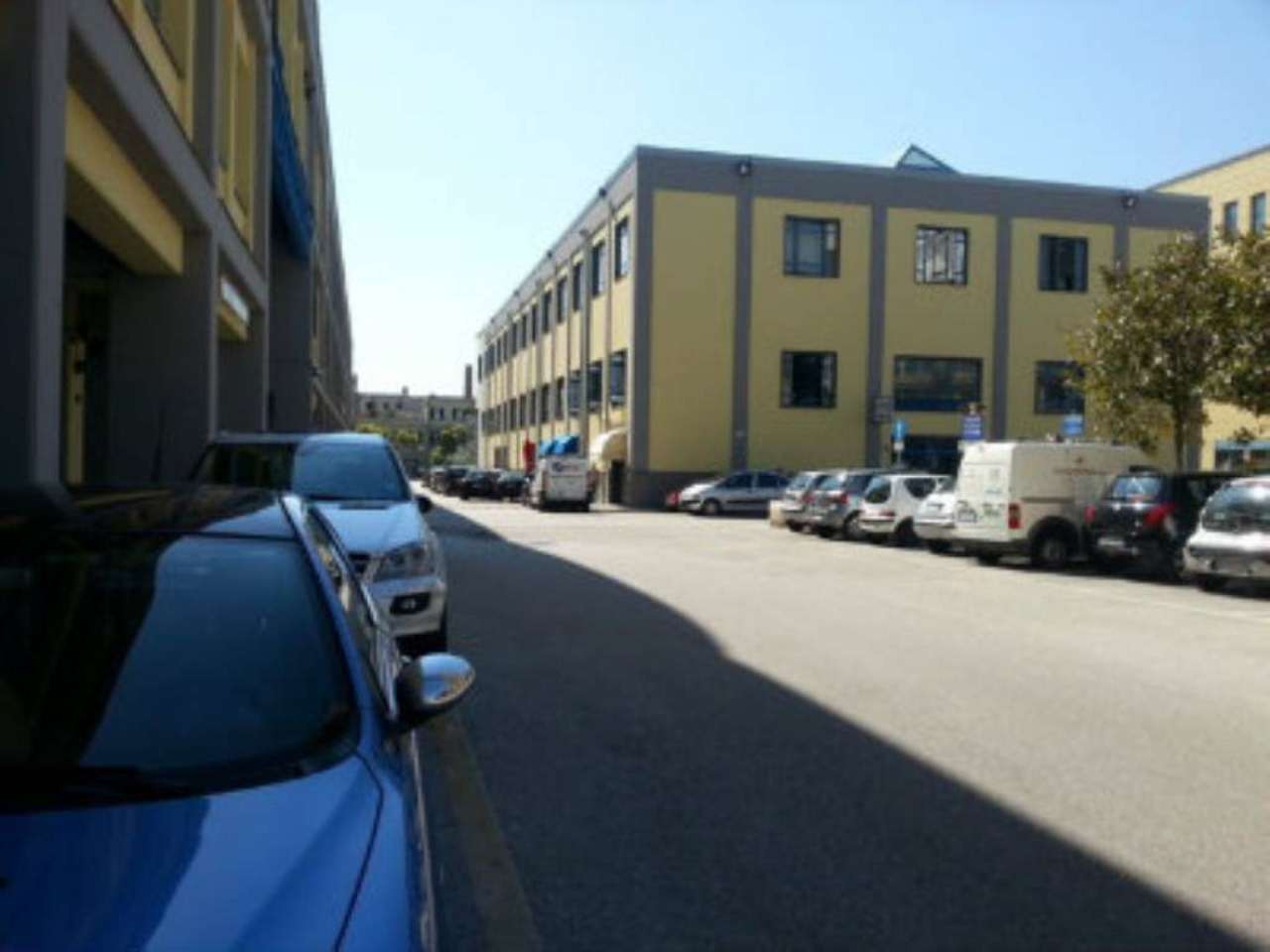 Negozio - Loc.Com. NAPOLI affitto  PONTICELLI FERRANTE IMPARATO Doma Immobiliare S.a.s.