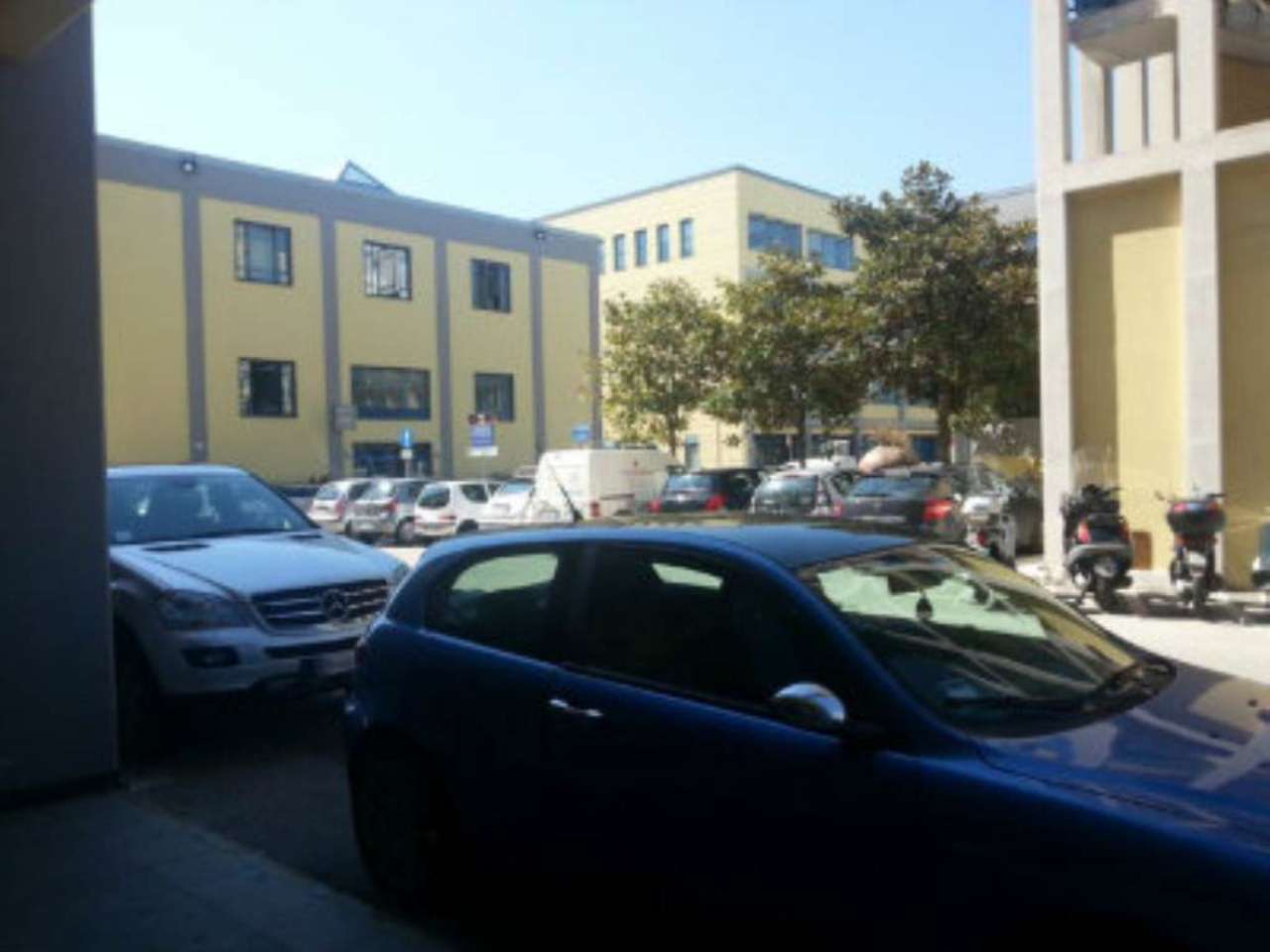 Negozio - Loc.Com. NAPOLI affitto  PONTICELLI FERRANTE IMPARATO Doma Immobiliare S.a.s.