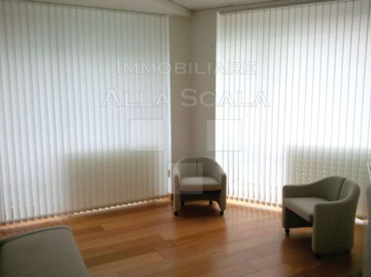 Ufficio - Loc.Com. MILANO affitto  CENTRO STORICO Europa Immobiliare Alla Scala srl