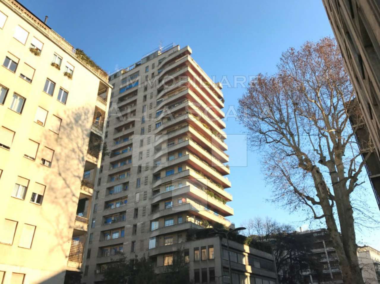 Ufficio - Loc.Com. MILANO affitto  CENTRO STORICO Monforte Immobiliare Alla Scala srl