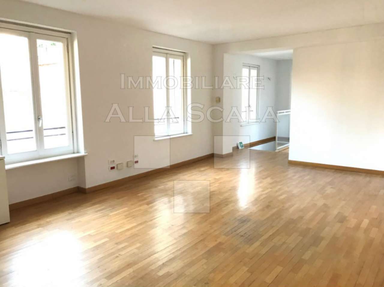 Ufficio - Loc.Com. MILANO affitto  CENTRO STORICO Borgonuovo Immobiliare Alla Scala srl