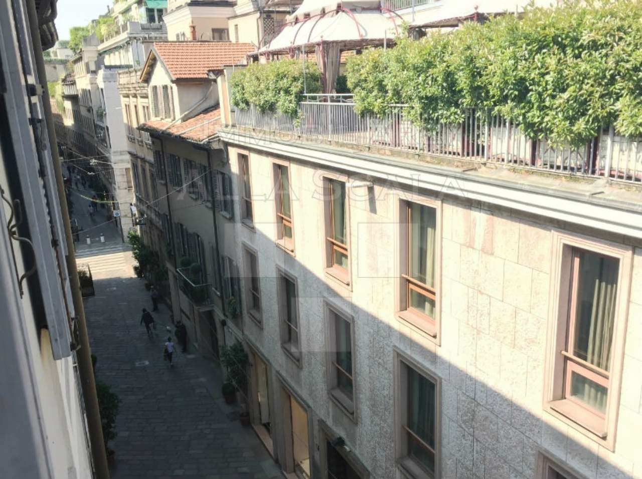 Ufficio - Loc.Com. MILANO affitto  CENTRO STORICO Della Spiga Immobiliare Alla Scala srl