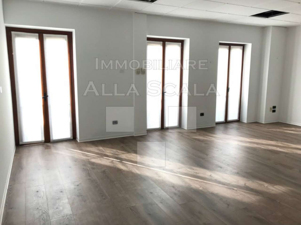 Ufficio - Loc.Com. MILANO affitto  CENTRO STORICO Amedei Immobiliare Alla Scala srl