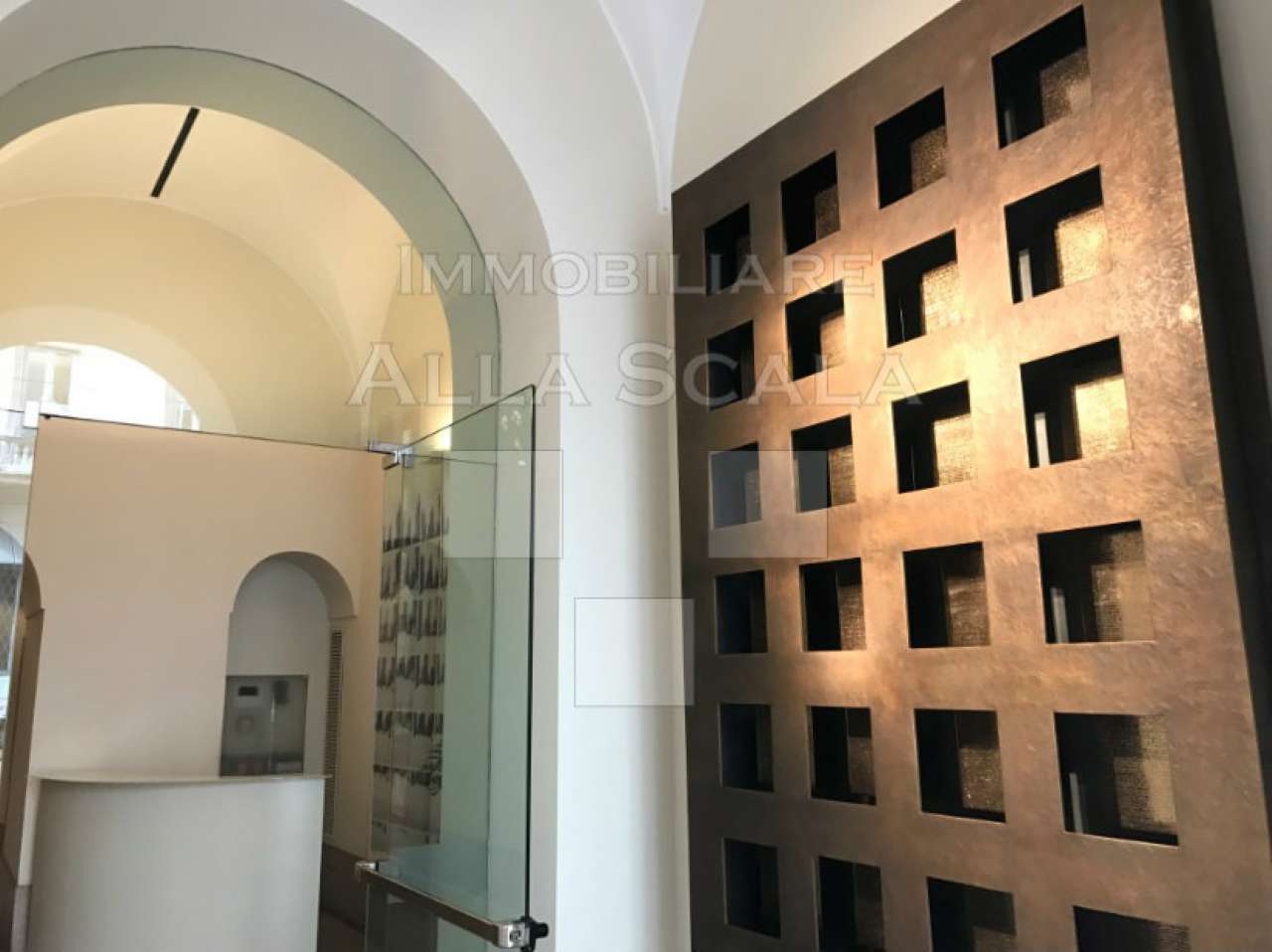Ufficio - Loc.Com. MILANO affitto  CENTRO STORICO Manzoni Immobiliare Alla Scala srl