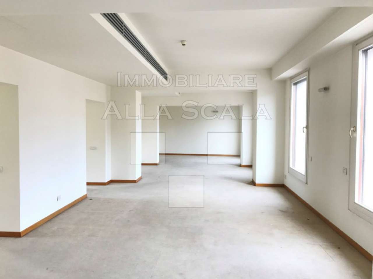 Ufficio - Loc.Com. MILANO affitto  CENTRO STORICO Manzoni Immobiliare Alla Scala srl