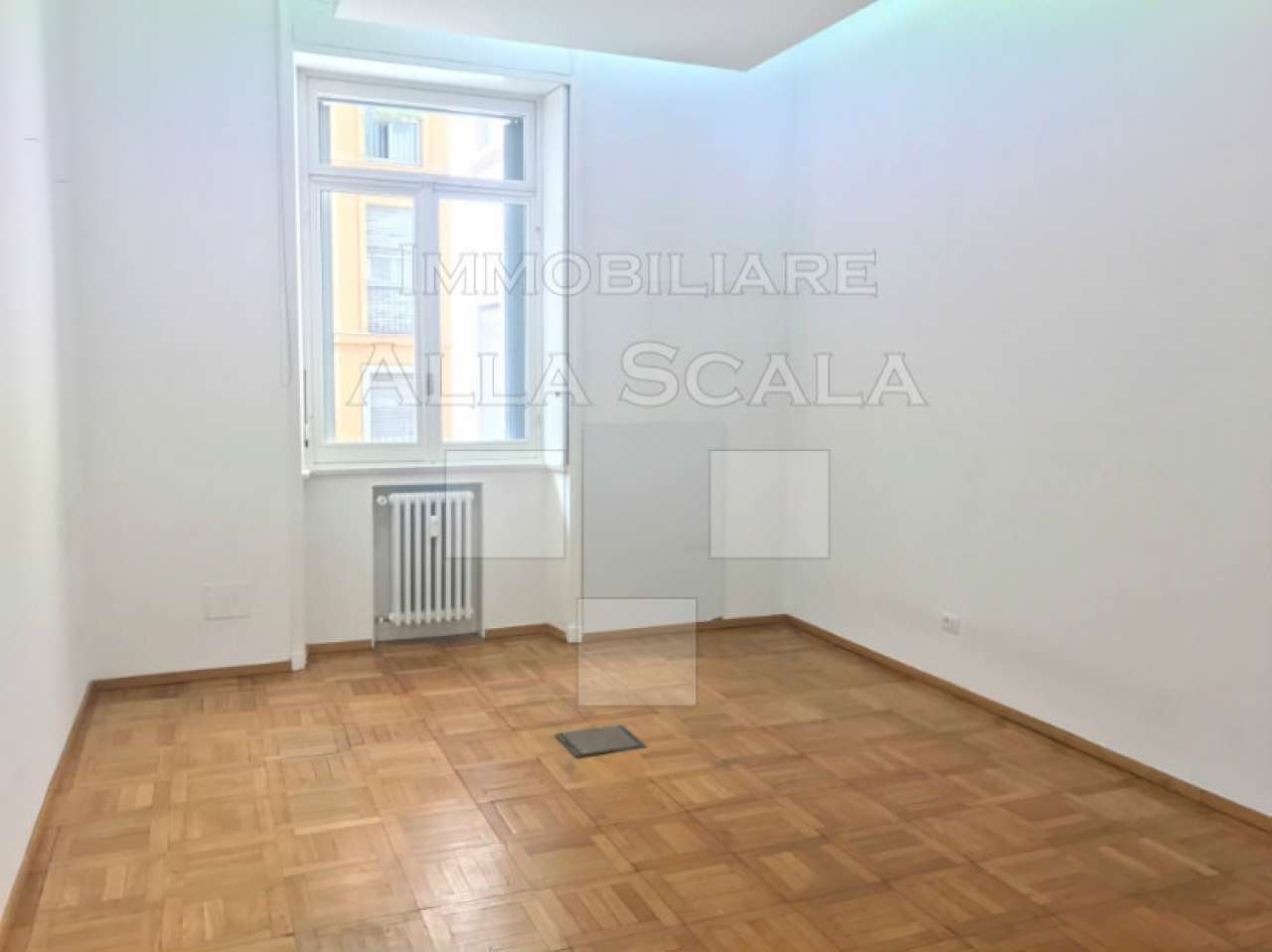 Ufficio - Loc.Com. MILANO affitto  CENTRO STORICO Dell'Annunciata Immobiliare Alla Scala srl