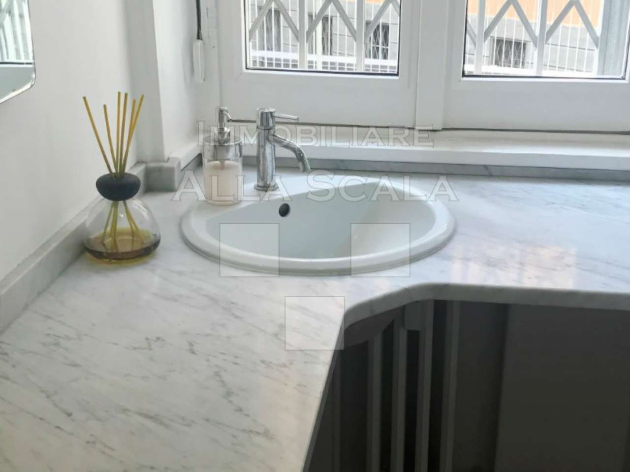 Ufficio - Loc.Com. MILANO affitto  CENTRO STORICO Dell'Annunciata Immobiliare Alla Scala srl