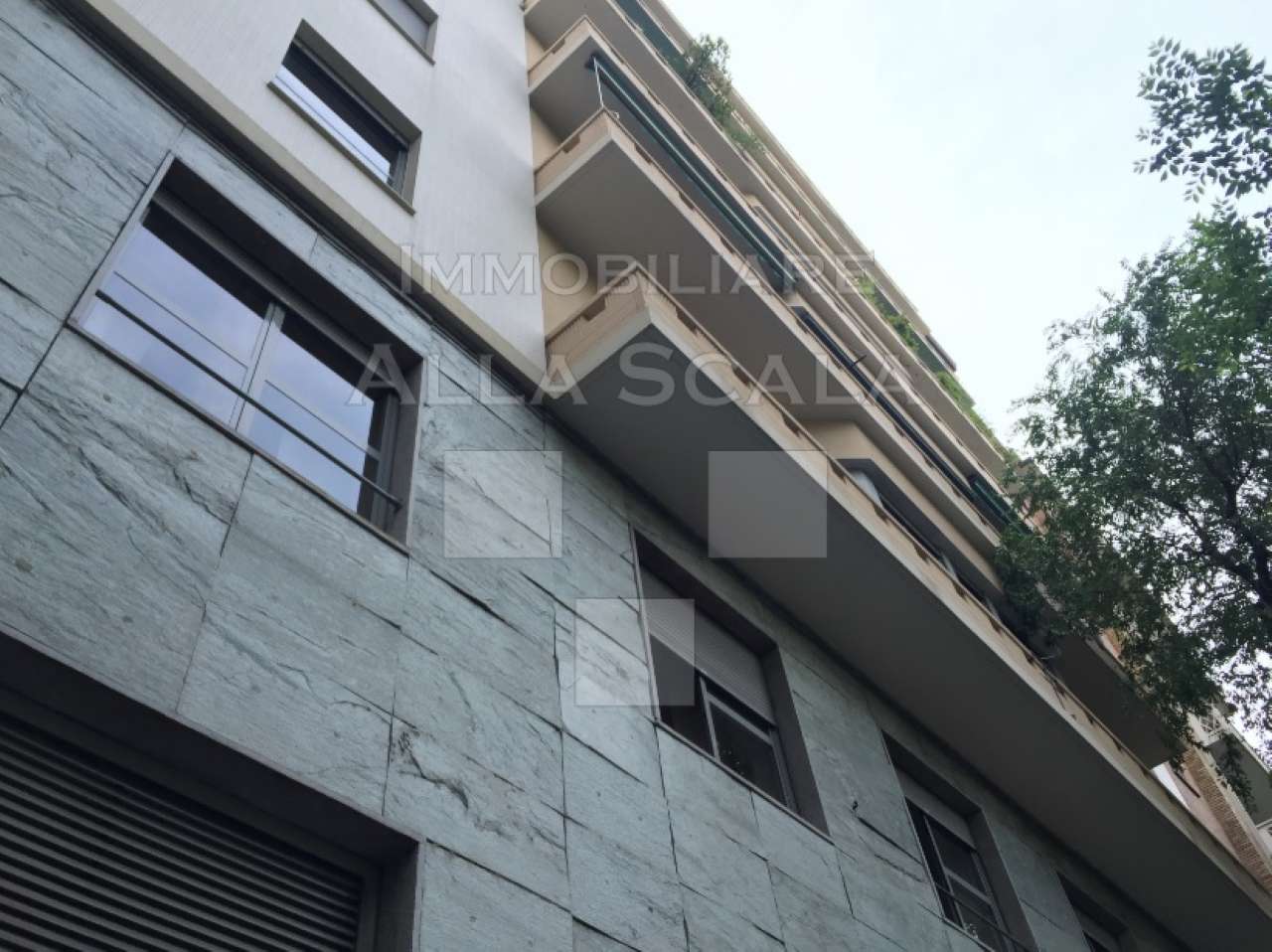 Ufficio - Loc.Com. MILANO affitto  ROMOLO Vesuvio Immobiliare Alla Scala srl