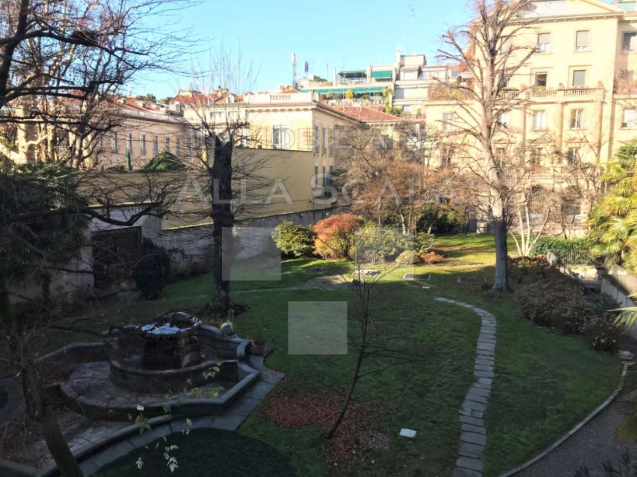 Ufficio - Loc.Com. MILANO affitto  CENTRO STORICO Sant'Andrea Immobiliare Alla Scala srl