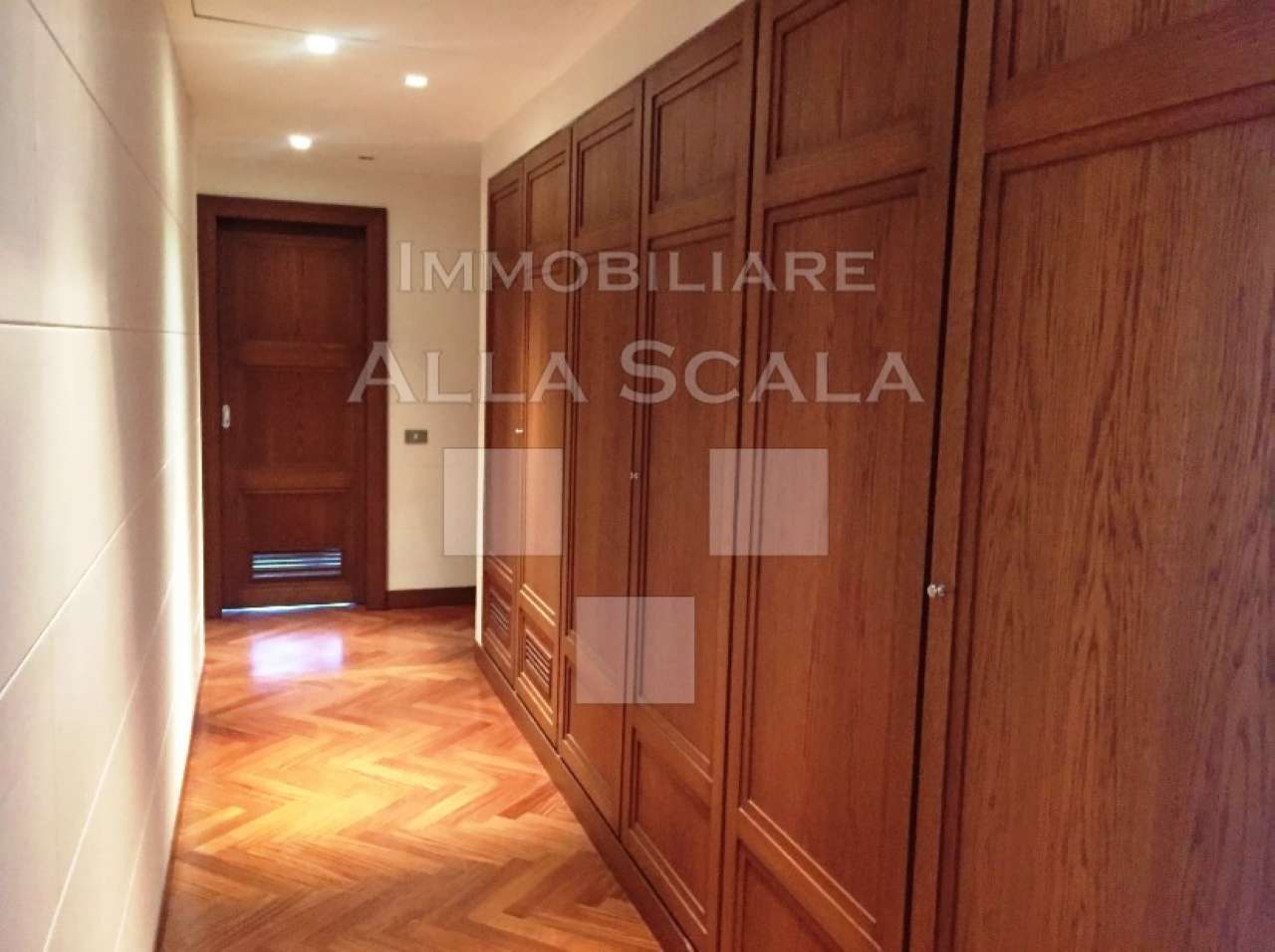 Ufficio - Loc.Com. MILANO affitto  CENTRO STORICO Della Spiga Immobiliare Alla Scala srl