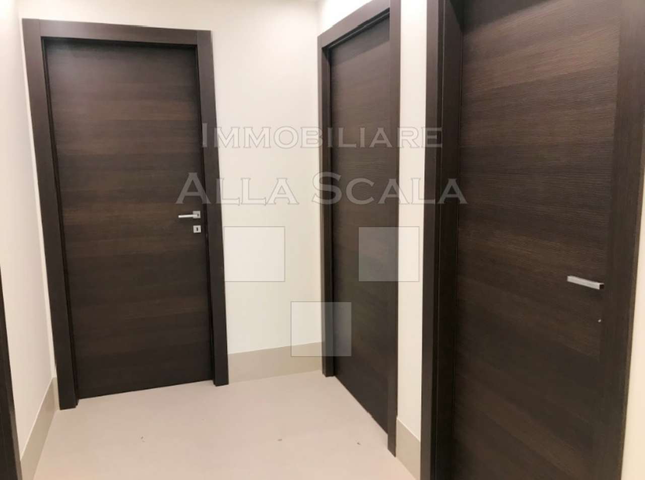 Ufficio - Loc.Com. MILANO affitto  CENTRO STORICO Principessa Clotilde Immobiliare Alla Scala srl