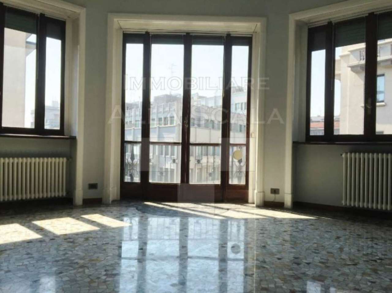 Ufficio - Loc.Com. MILANO affitto  CENTRO STORICO Visconti di Modrone Immobiliare Alla Scala srl