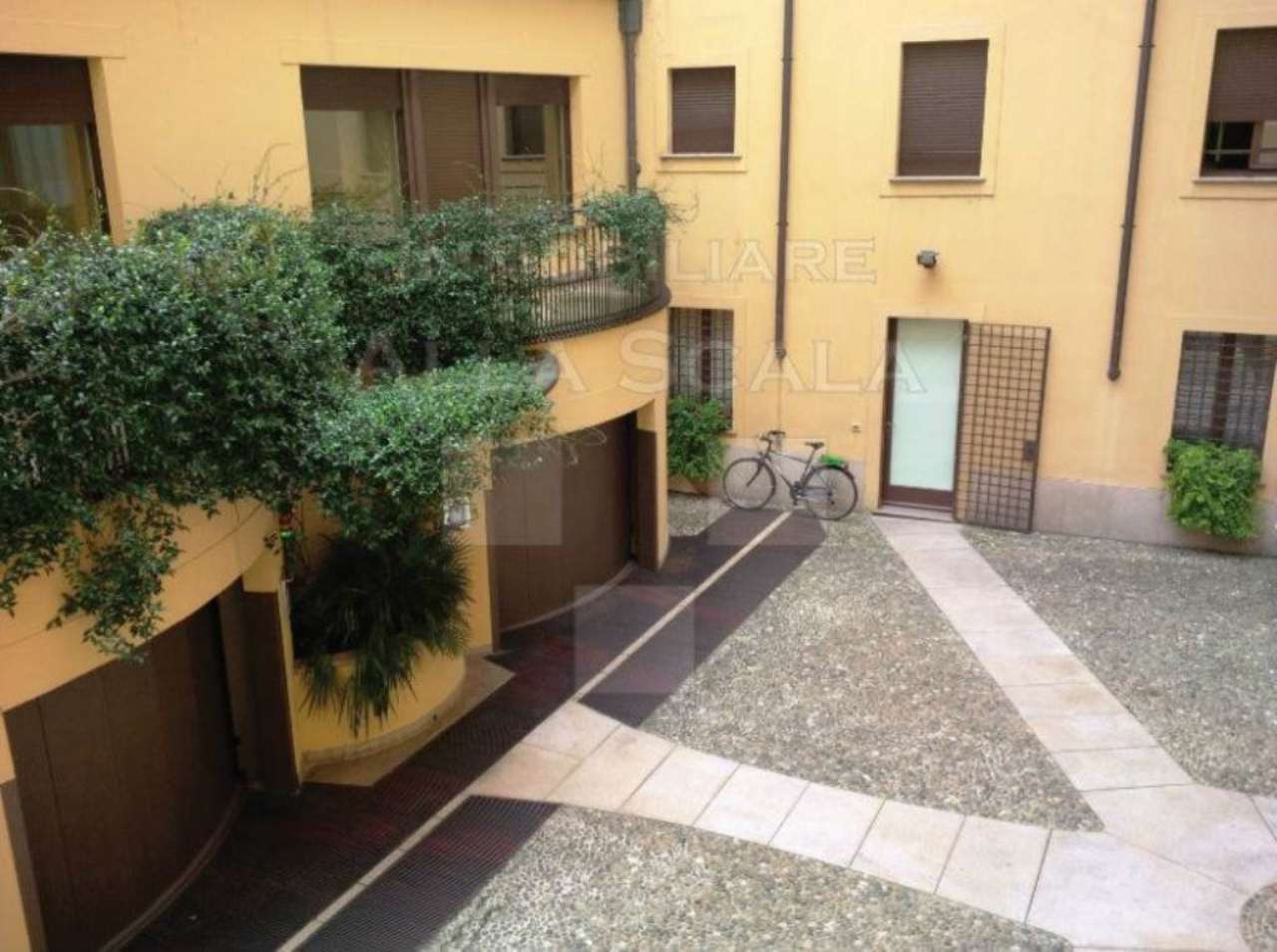 Ufficio - Loc.Com. MILANO affitto  CENTRO STORICO Santo Spirito Immobiliare Alla Scala srl