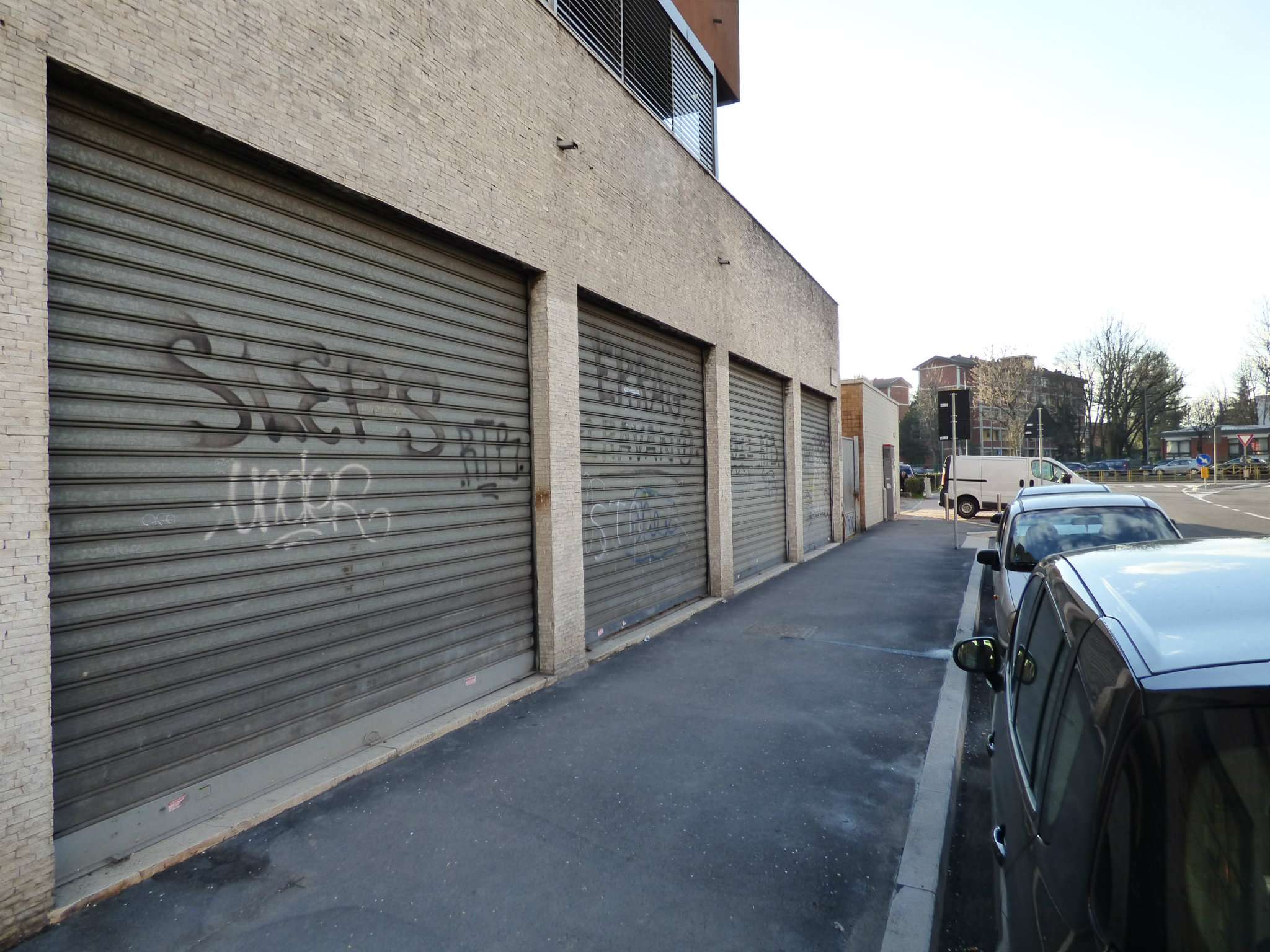 Negozio - Loc.Com. MILANO vendita  CHIESA ROSSA Neera DICIOTTO IMMOBILIARE